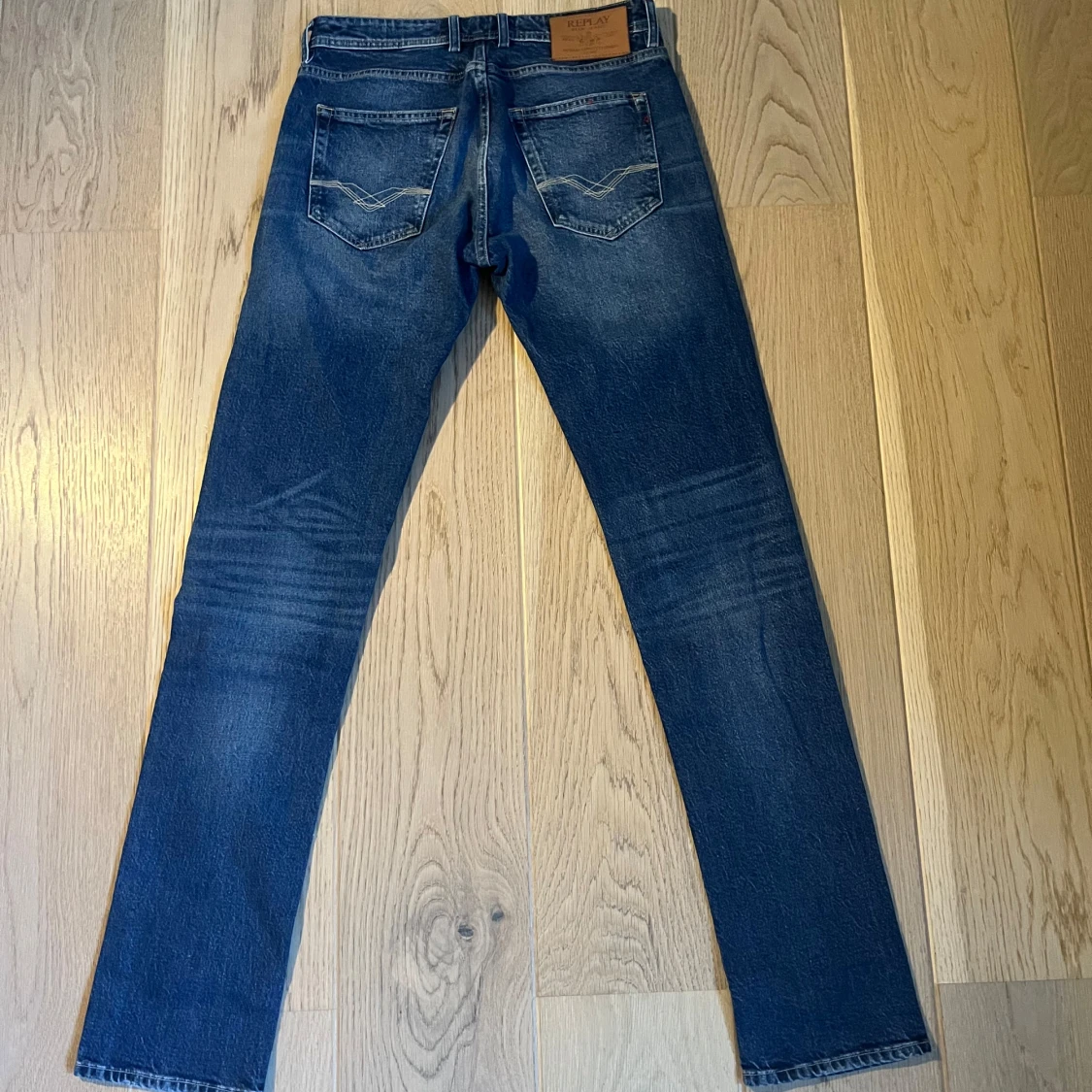 Reaply grover jeans. - 2