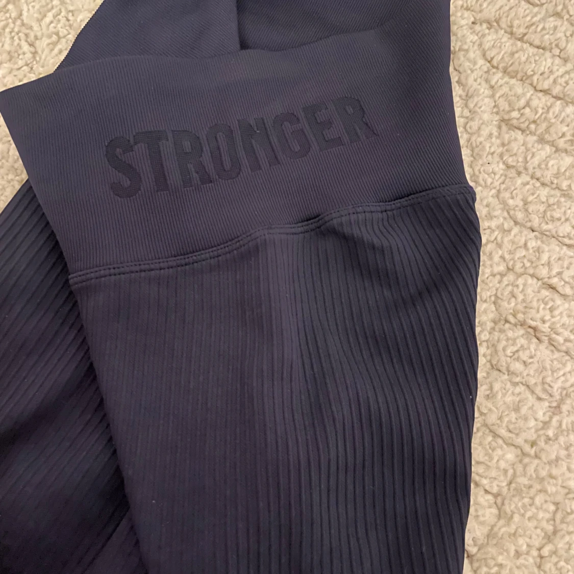 Svarta ribbade tights från Stronger - 1