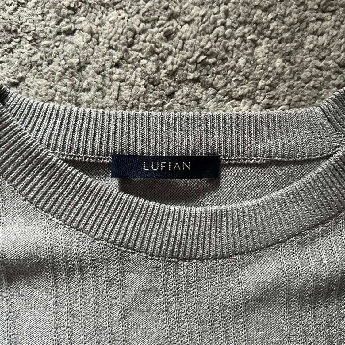 Ljusgrå stickad tröja från Lufian - 1