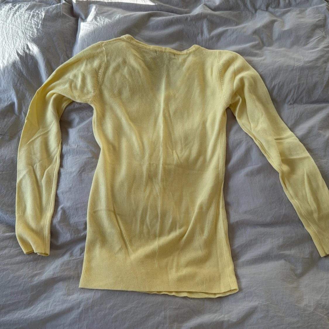 Finatickad tröja v-ringad - 92