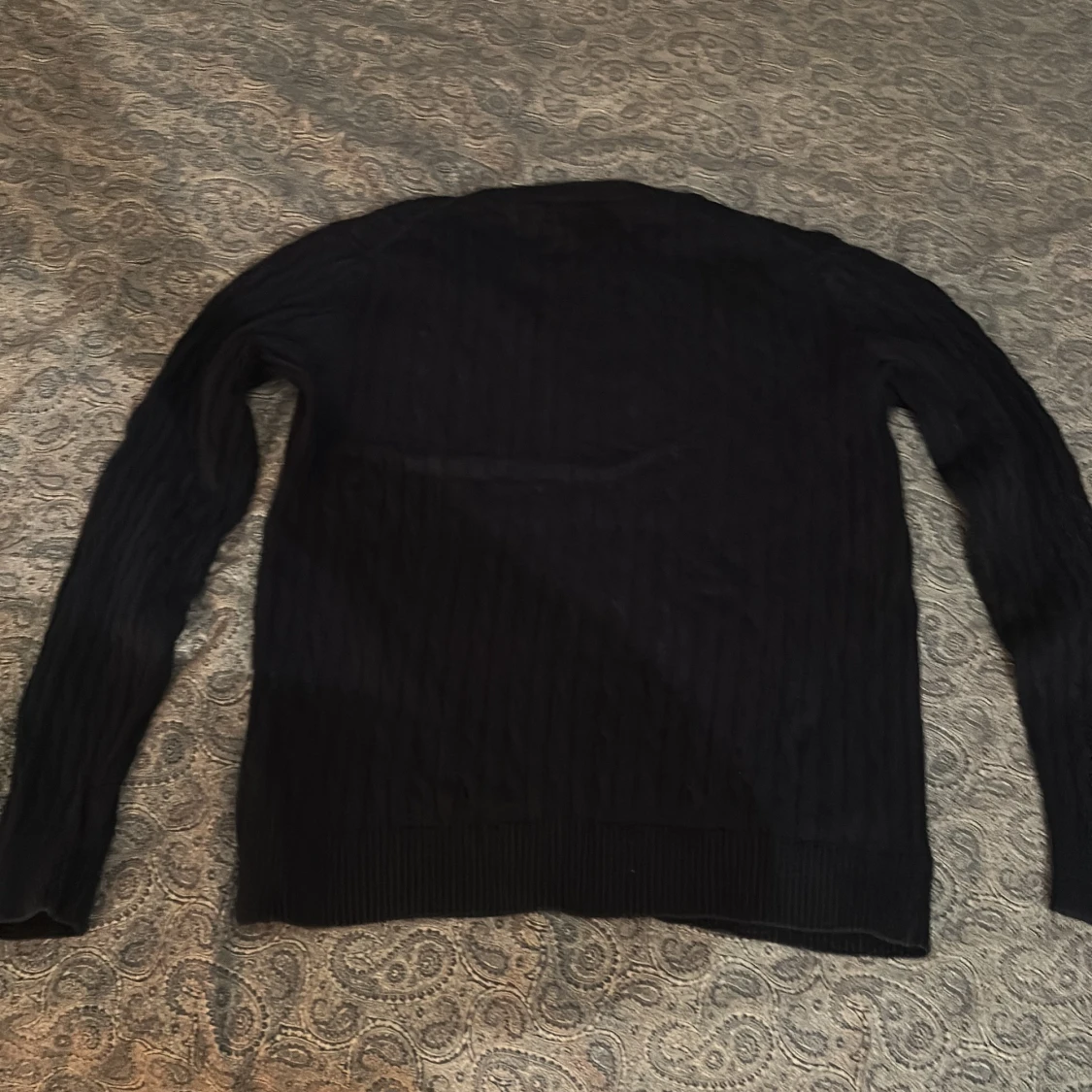 Mörkblå stickad tröja från GANT - 1