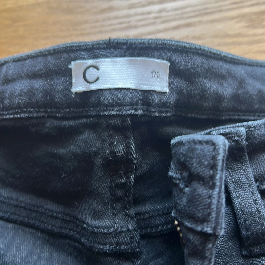 Svarta bootcut jeansbyxor - 2