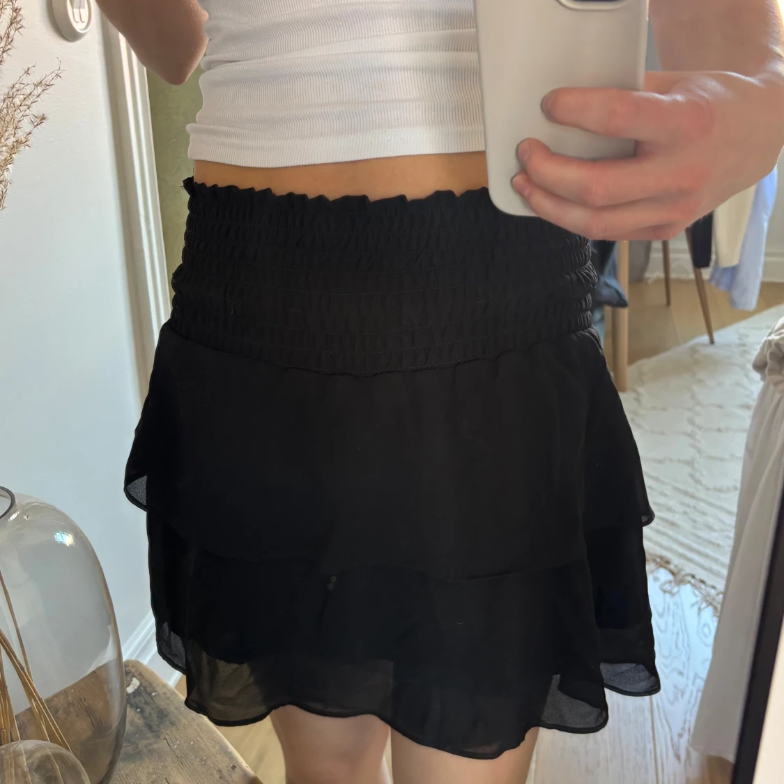 Svart volangkjol Chelsea