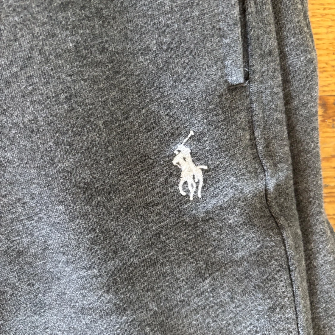 Grå mjukisbyxor från Ralph Lauren - 2