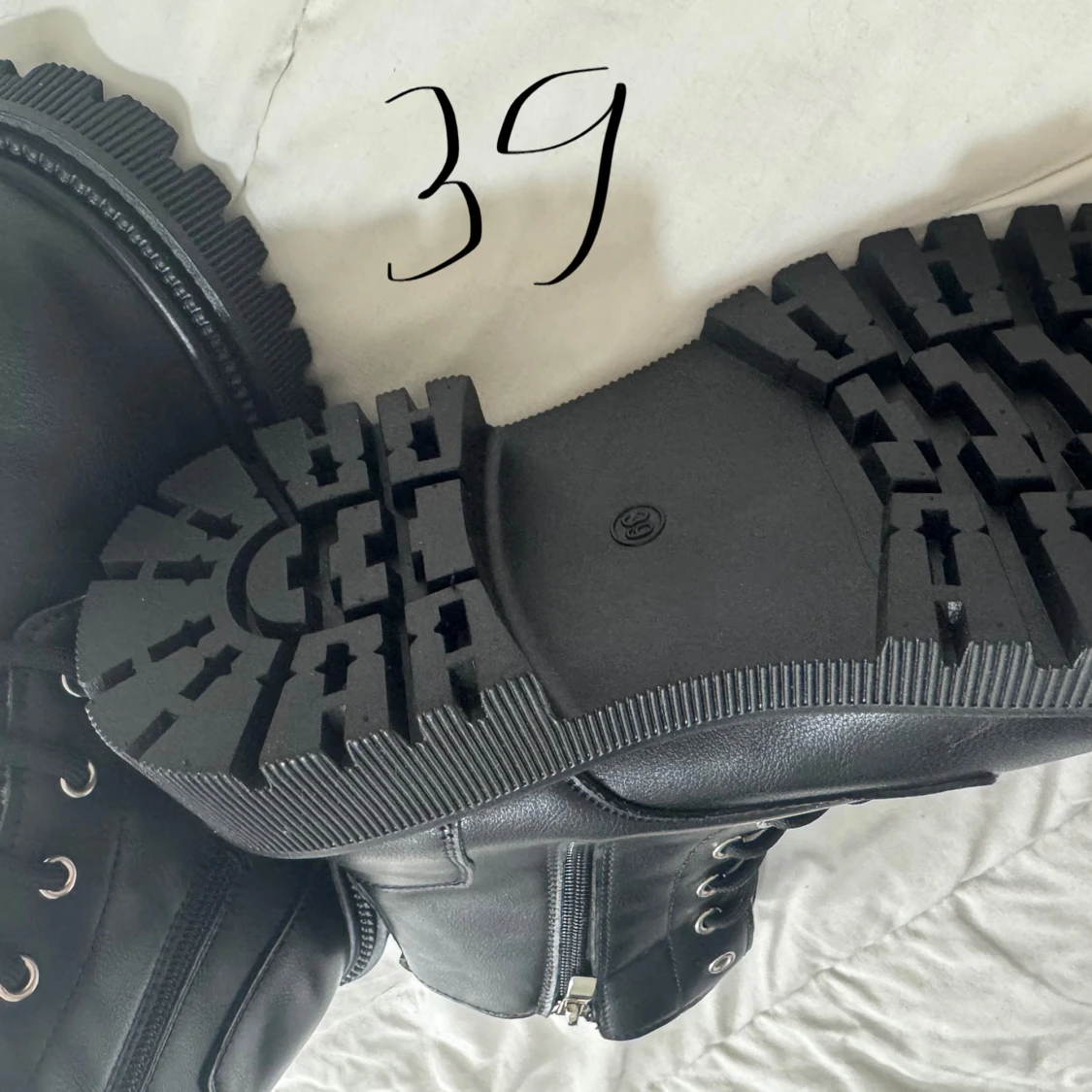 Svarta boots med foder - 1