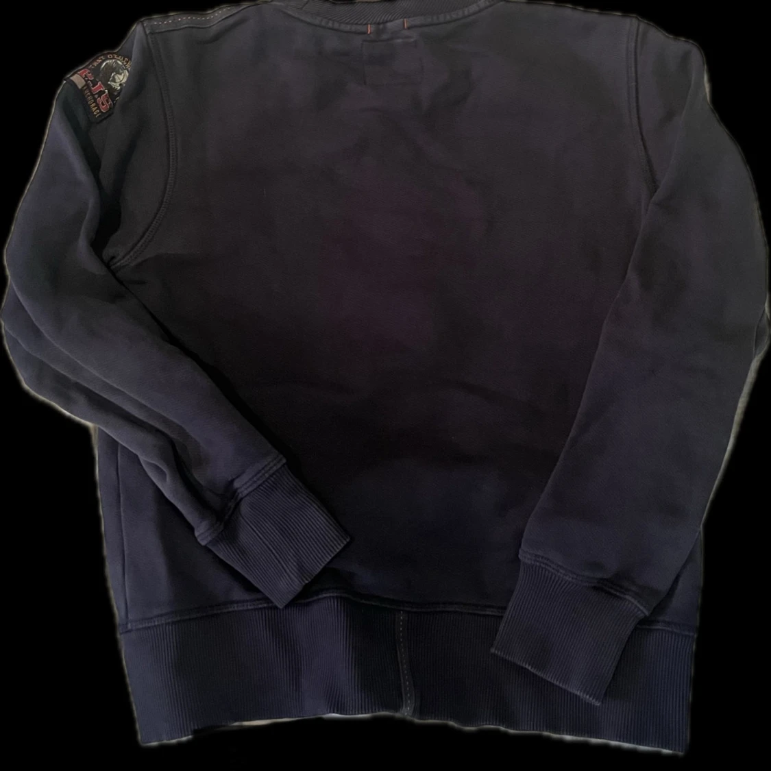 Svart sweatshirt från Parajumpers - 1