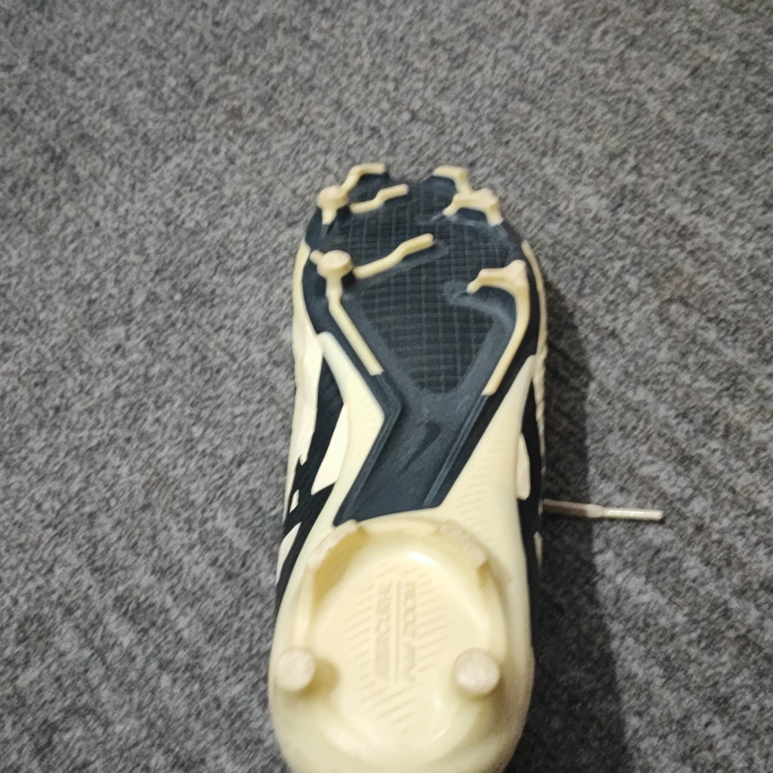  fotbollsskor från Nike - 2