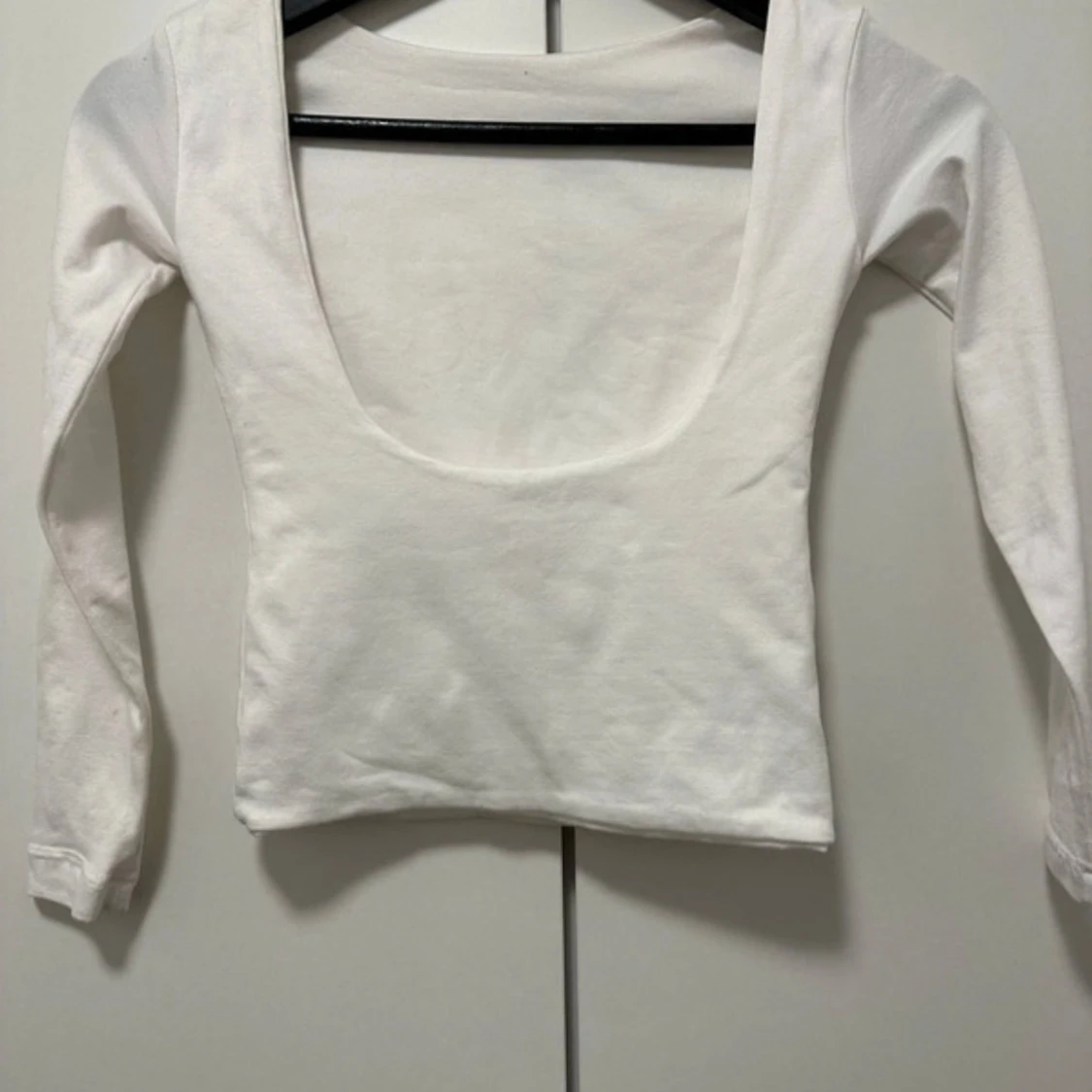 Vit långärmad croppad topp - 1