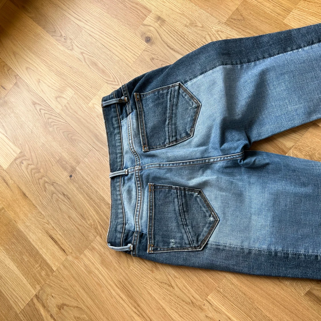 Tvåfärgade Jeans  - 1
