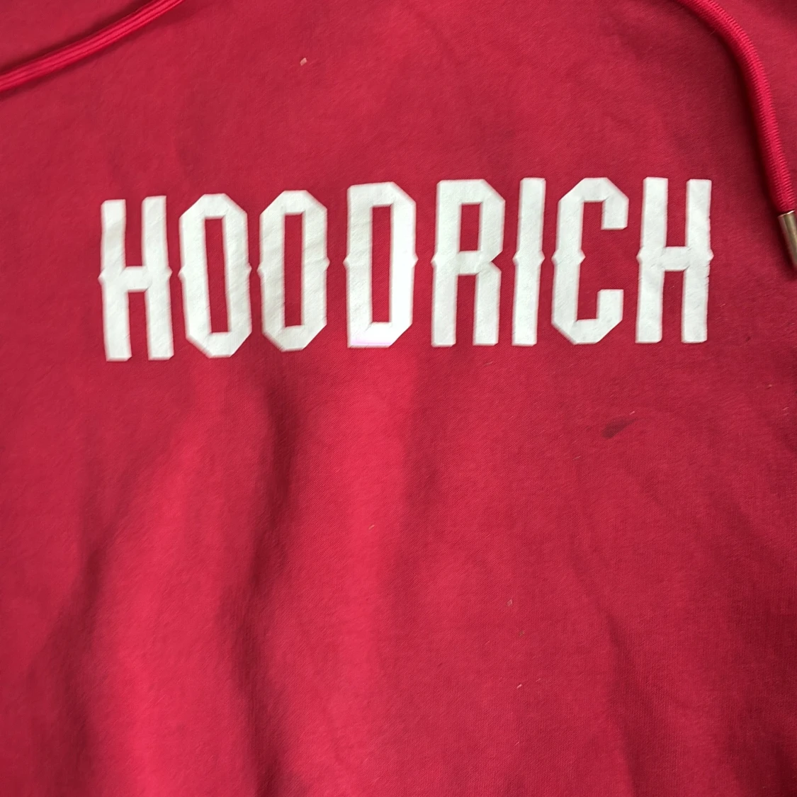 Röd hoodie från Hoodrich - 1