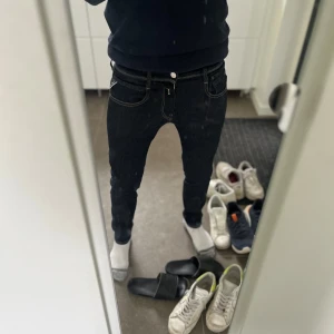 REPLAY ANBASS SLIM FIT - Säljer dessa för jag tycker dom sitter för tajt på mig, väldigt bra kvalité och jag har knappt använt dom