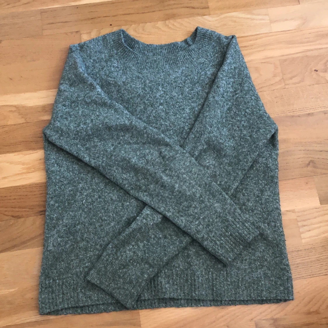 Grön stickad tröja från Vero Moda - 1