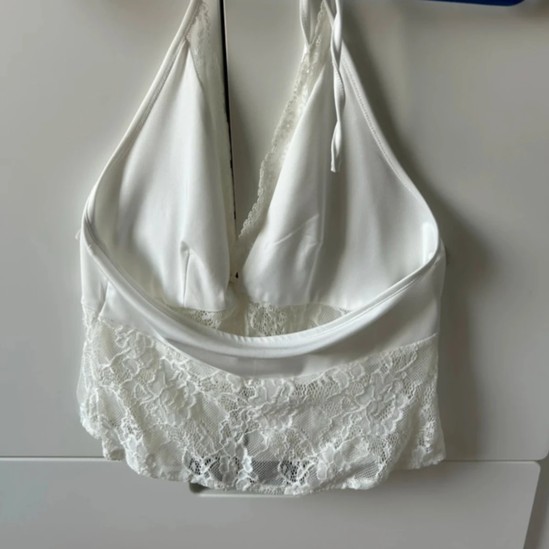 Vit spetsdetaljerad topp - 1