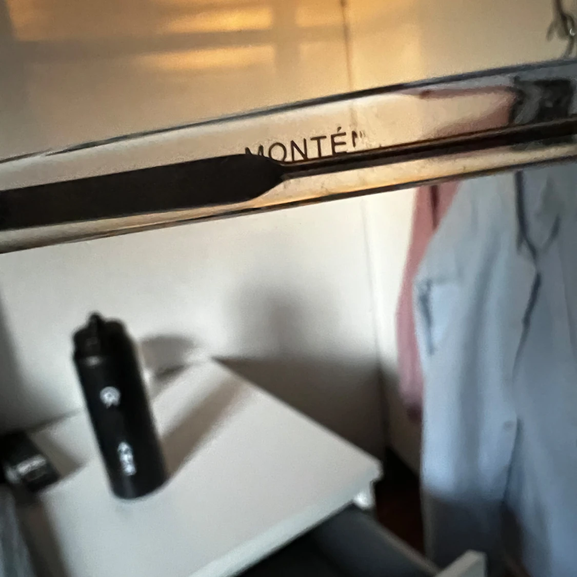 Transparenta solglasögon från Montén - 2