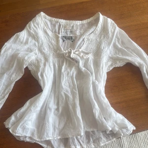 Odd Molly blus  - Super fin och somrig blus, sällsynt på marknaden🩷