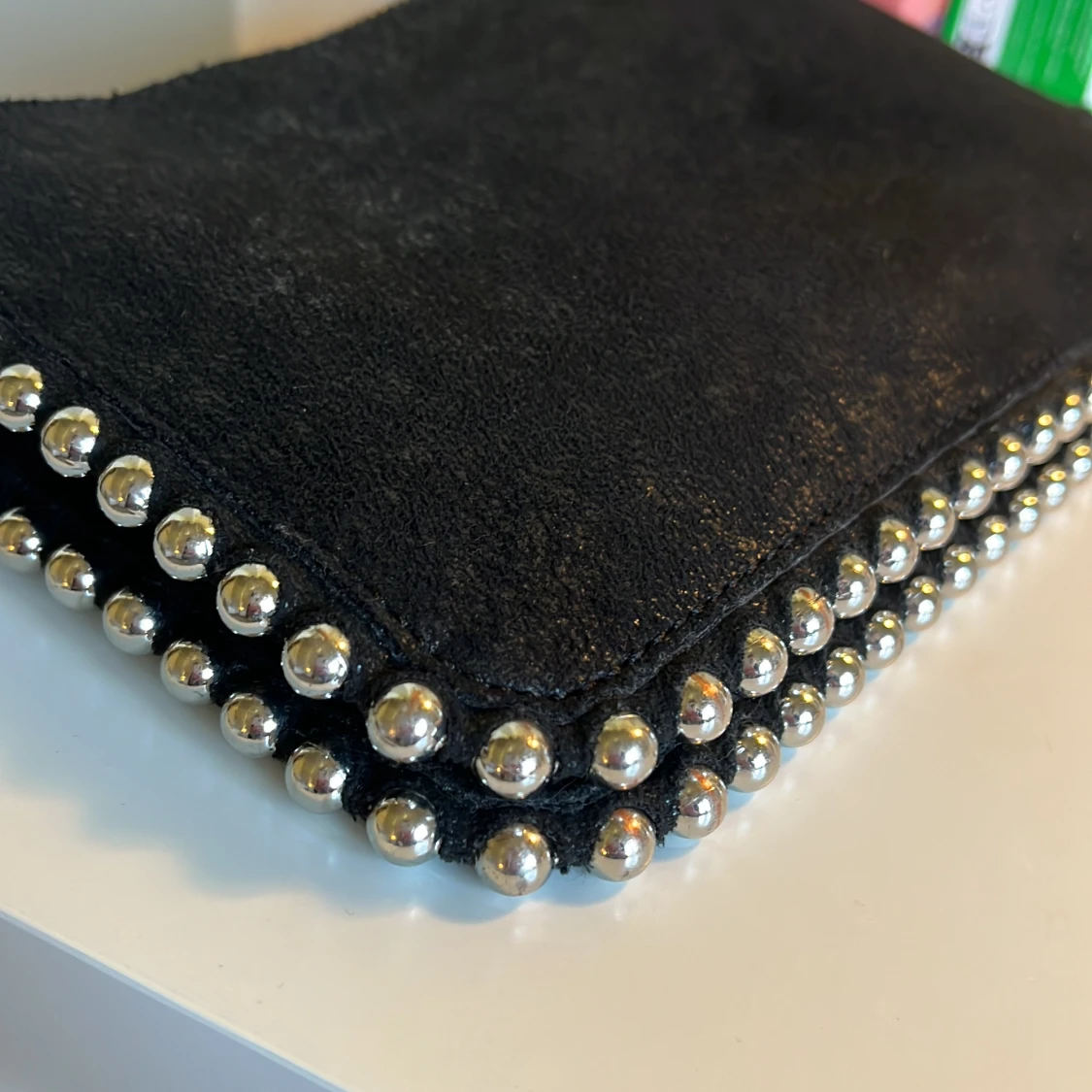 Svart axelväska med kedja från Zara - 4