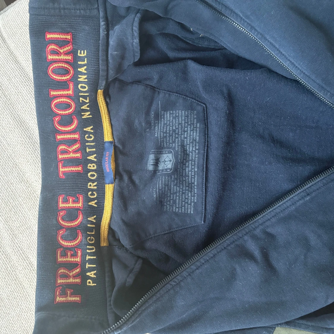 Svart jacka från Aeronautica Militare med broderad logga - 2