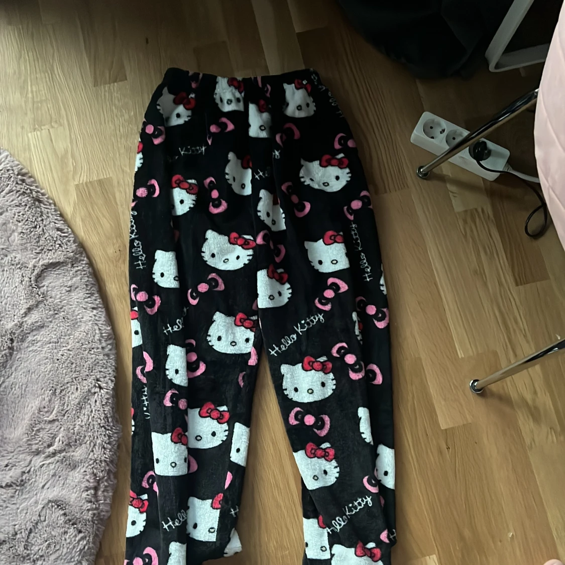 Hello Kitty mjukisbyxor i fleece - 1