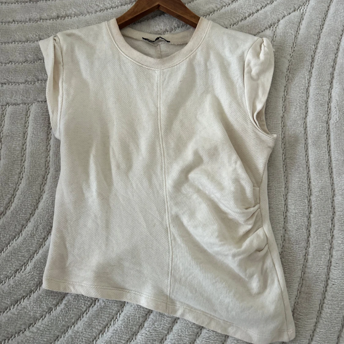 Vit ärmlös topp från Zara