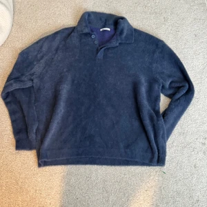 Mörkblå Mohair tröja  - Mörkblå mohair tröja i storlek xl