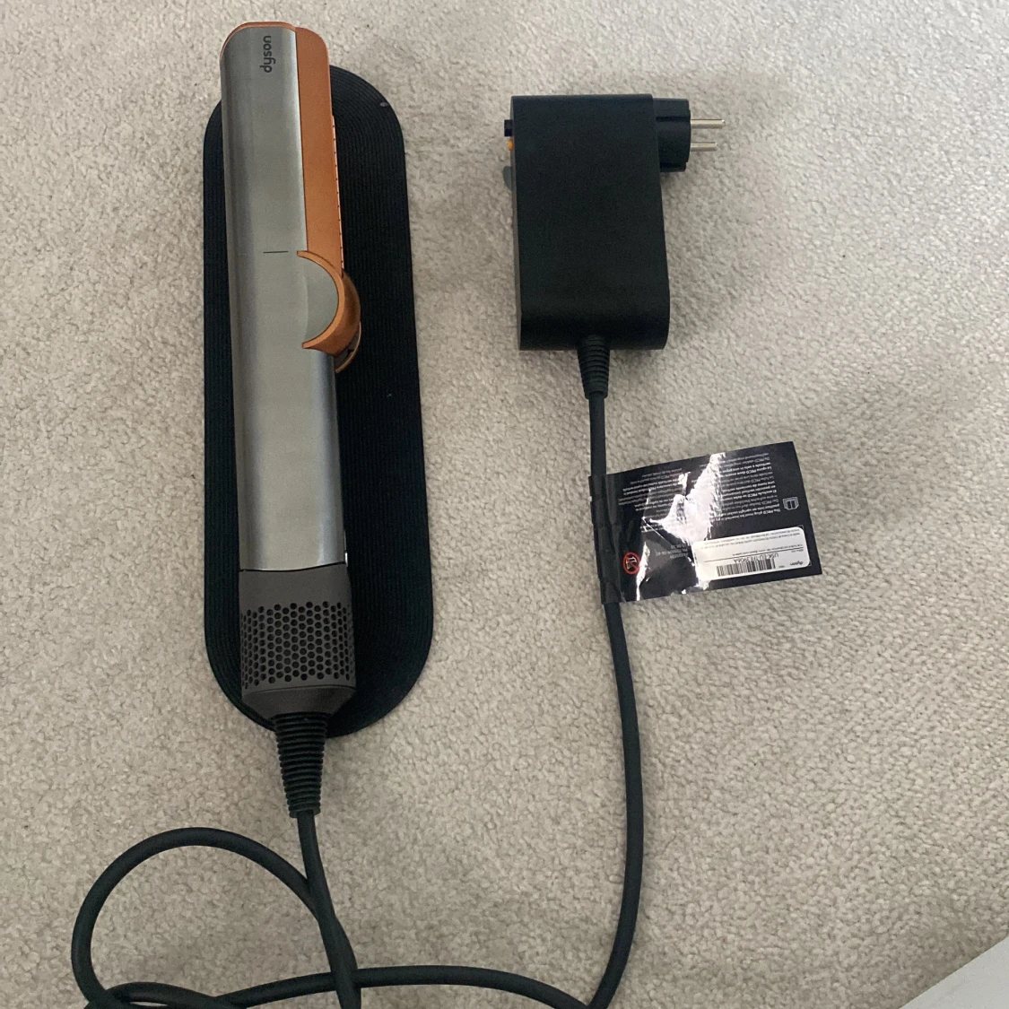 INTRESSEKOLL DYSON AIRSTRAIGHT