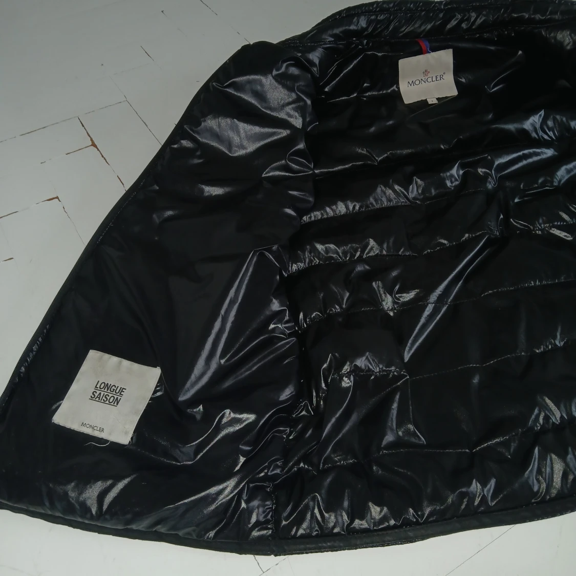 Svart dunväst från Moncler - 4