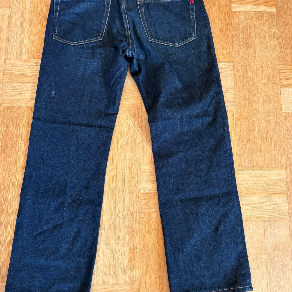 Mörkblå jeansbyxor från Replay - 1