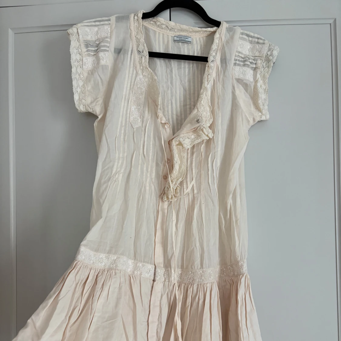 Romantisk kortklänning från Hunkydory