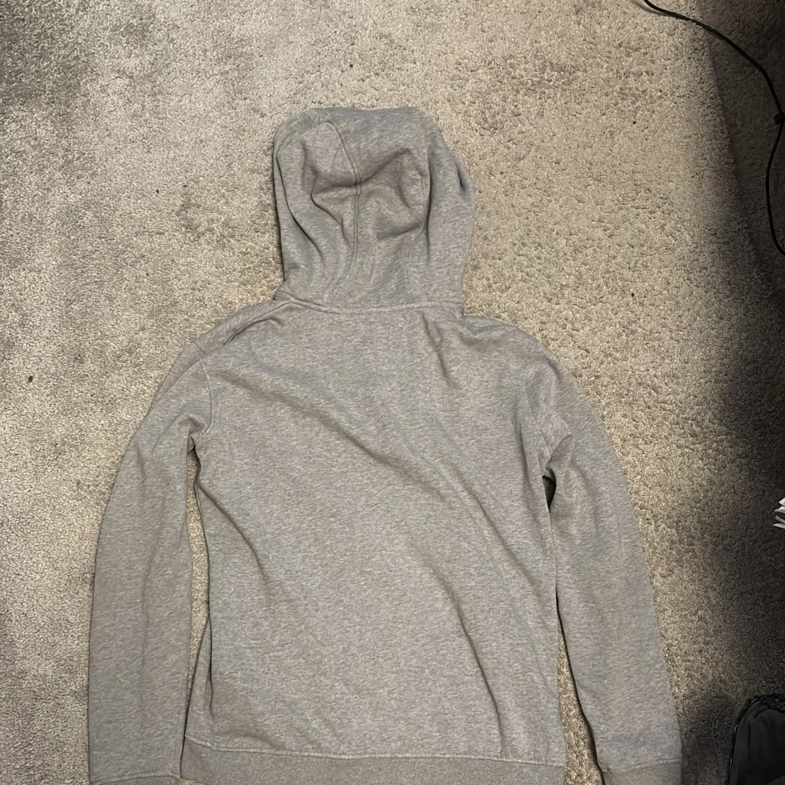 Grå hoodie från Lyle & Scott - 1