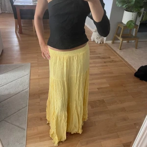 Gul långkjol - Gul långkjol