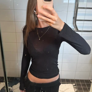 Intimissimi liknande tröja - Nästan identisk med tröjorna från intimissimi men denna är från tezenis, passar xs-m💕