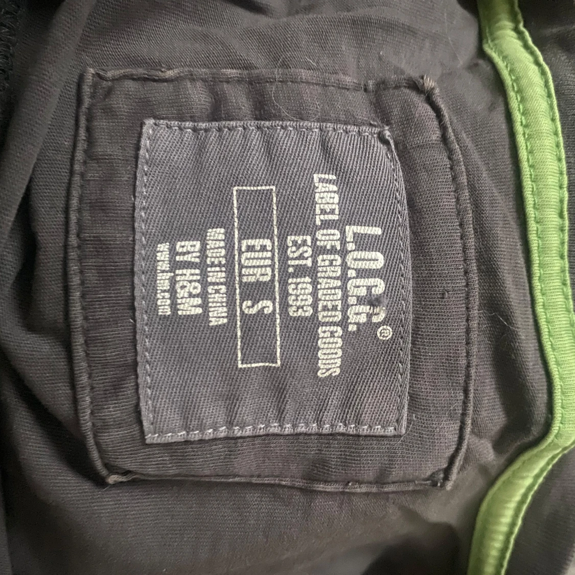 Svart t-shirt Keauhou H&M L.O.G.G. - 2