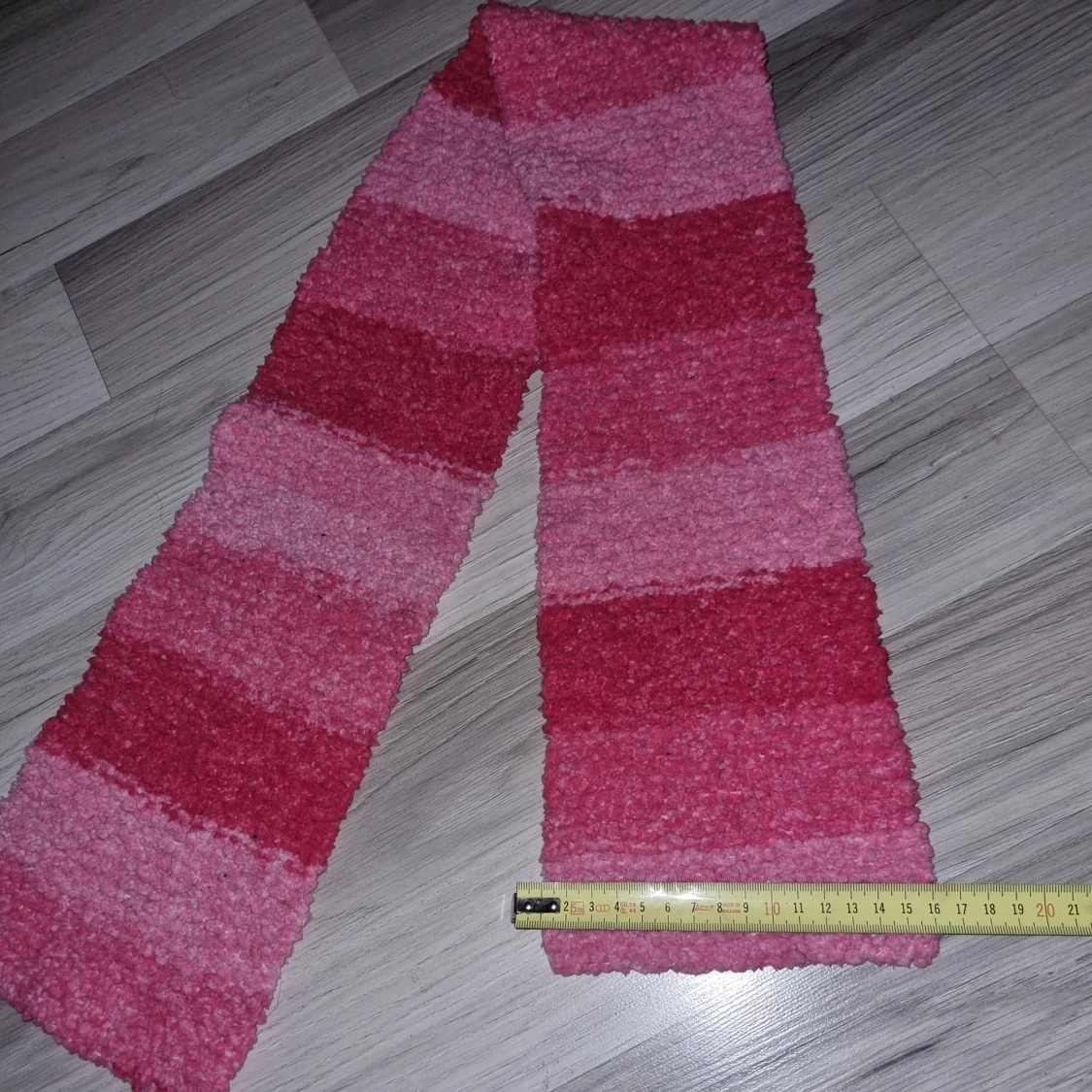 Rosa-randig halsduk - 1