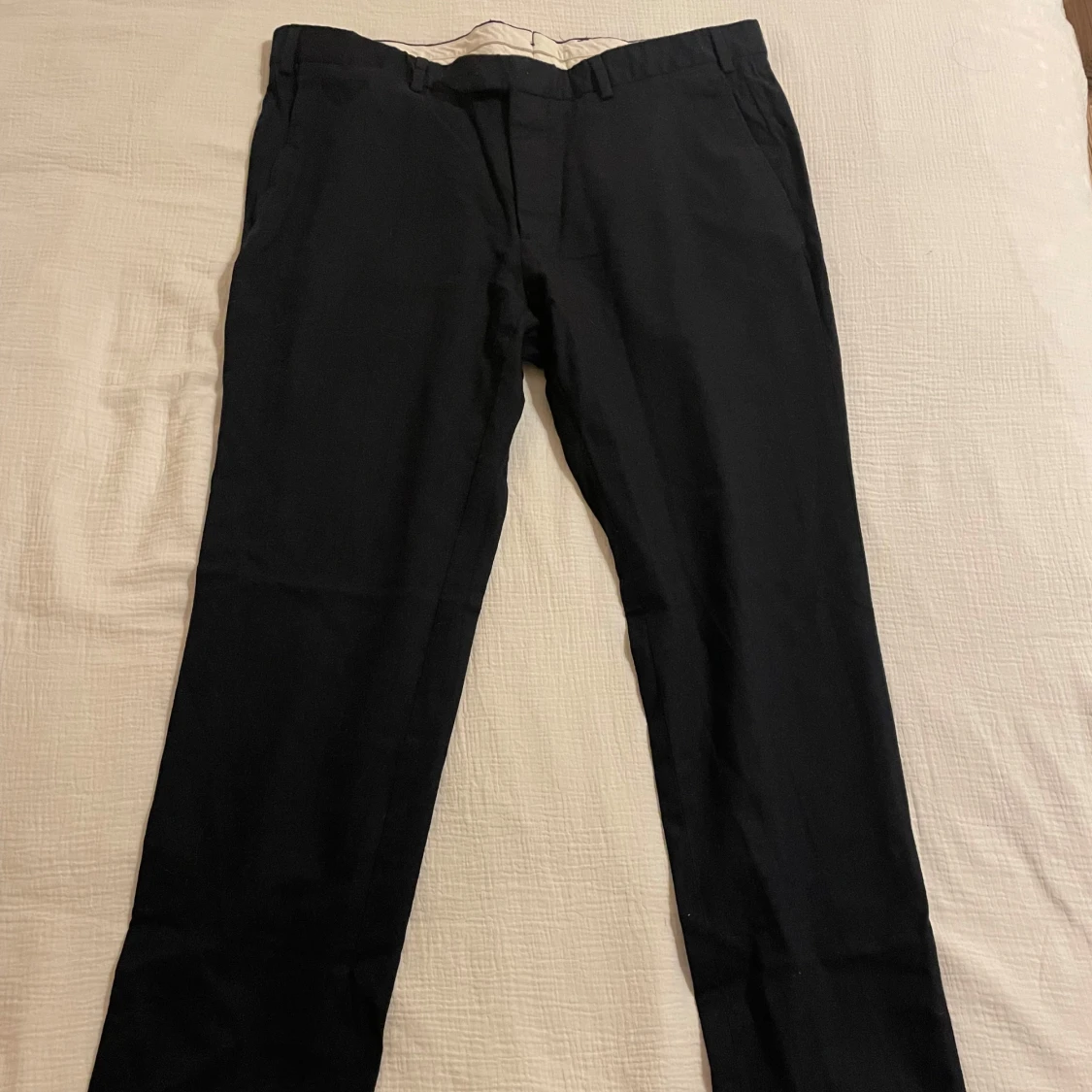 Marinblå kostymbyxor från Massimo Dutti (100% ull)