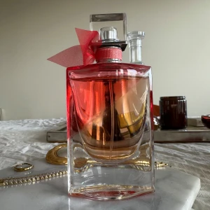 La Vie Est Belle EDT - La Vie Est Belle, Lancome, EDT. 50ML ca 90% kvar. 