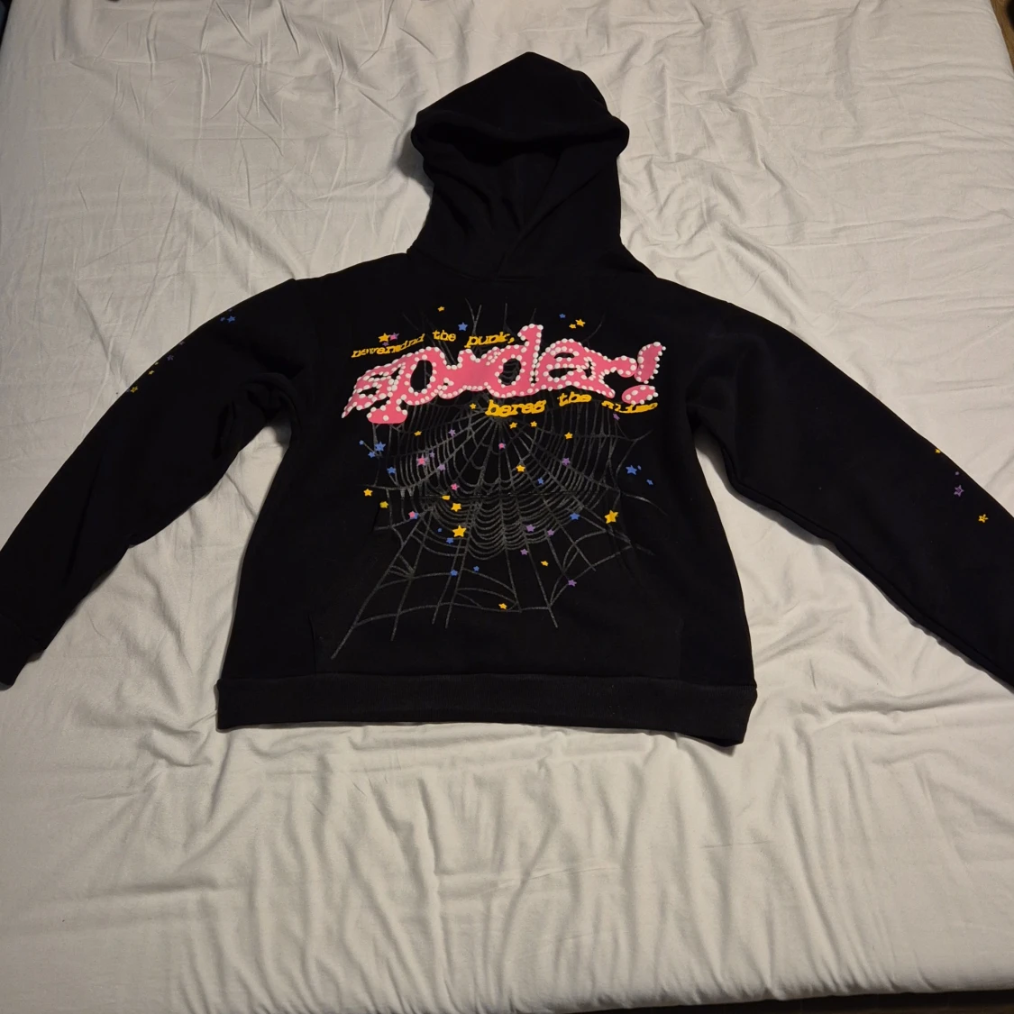 Svart spider hoodie 