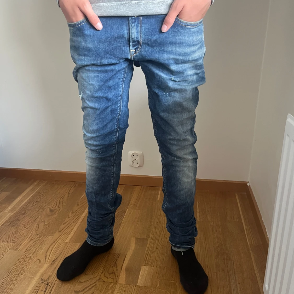 Ljusblåa replay jeans  - 1