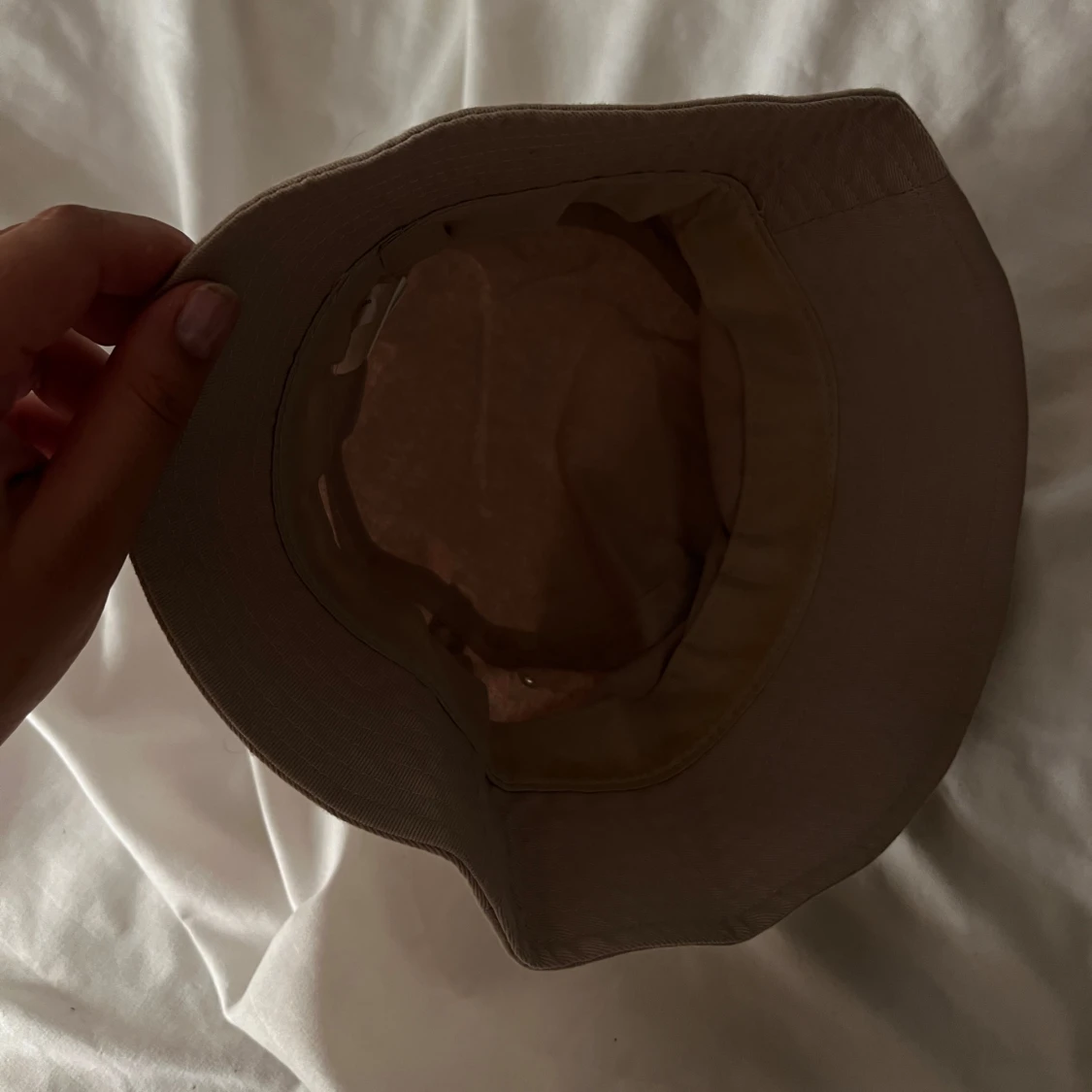 Beige bucket hat - 1