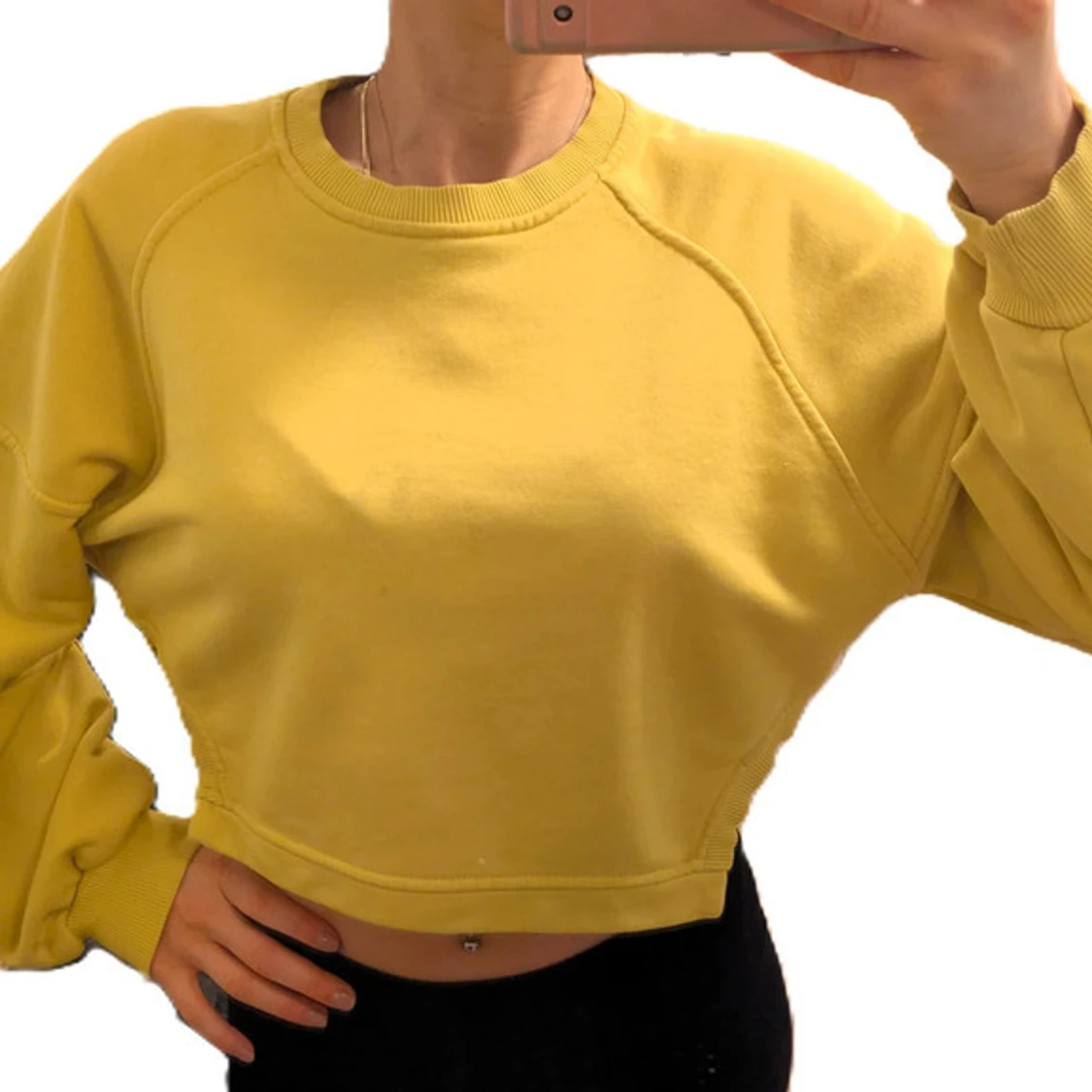 Gul croppad sweatshirt från Lumina - 3