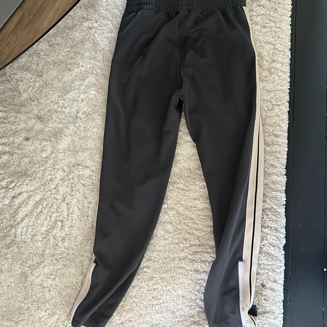 Gråa Palm Angels byxor  - 1