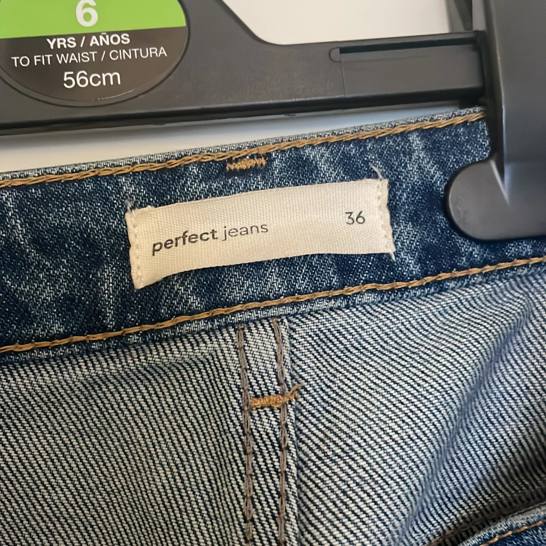 Blå jeansbyxor från Gina Tricot - 2