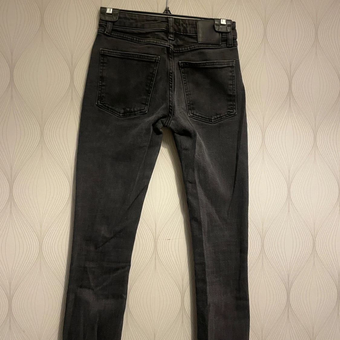 Svarta jeans från Never Denim - 1