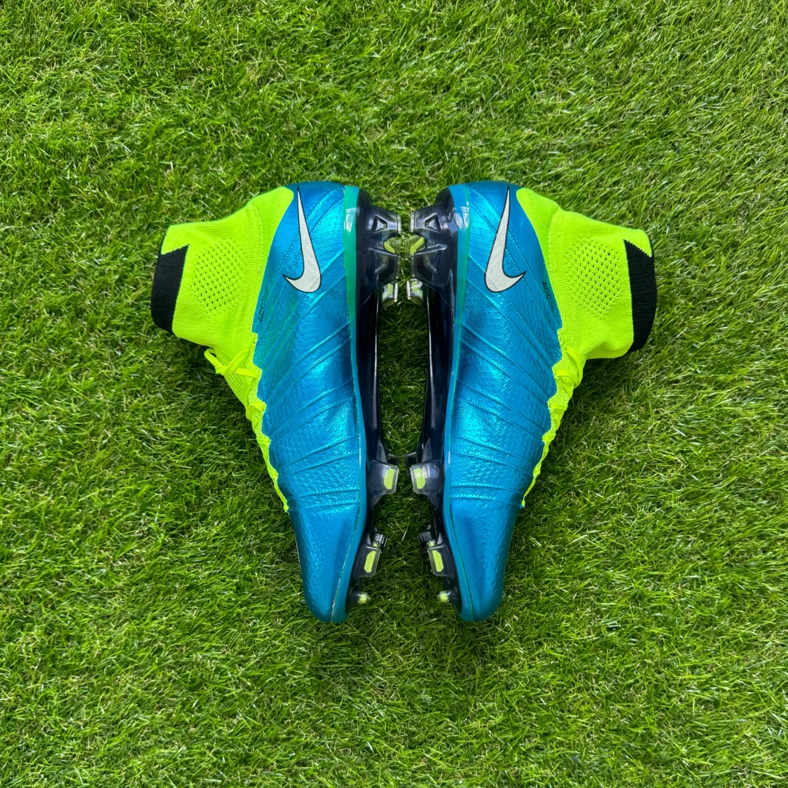 Nike fotbollsskor blå och neongula - 1