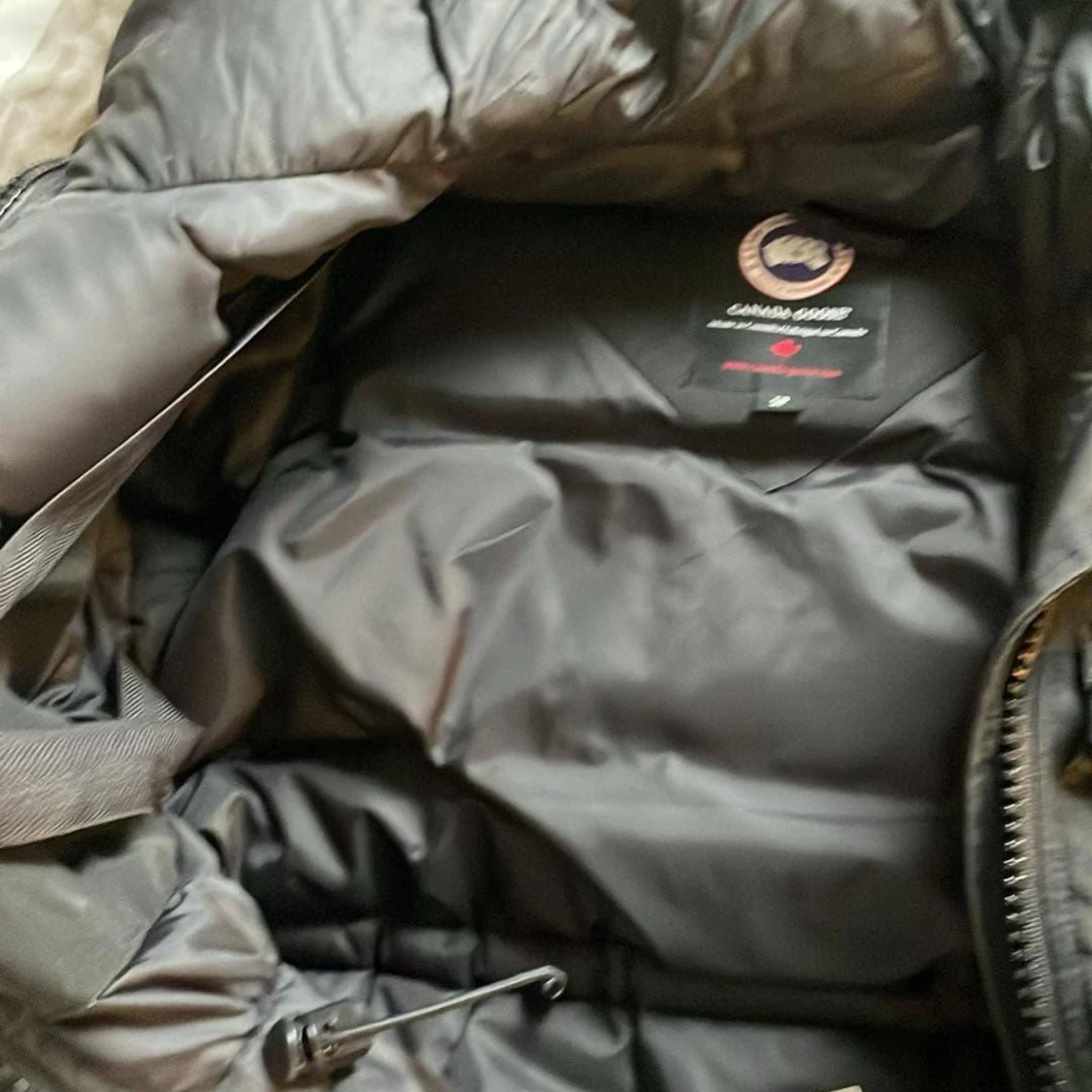 Svart dunjacka från Canada Goose