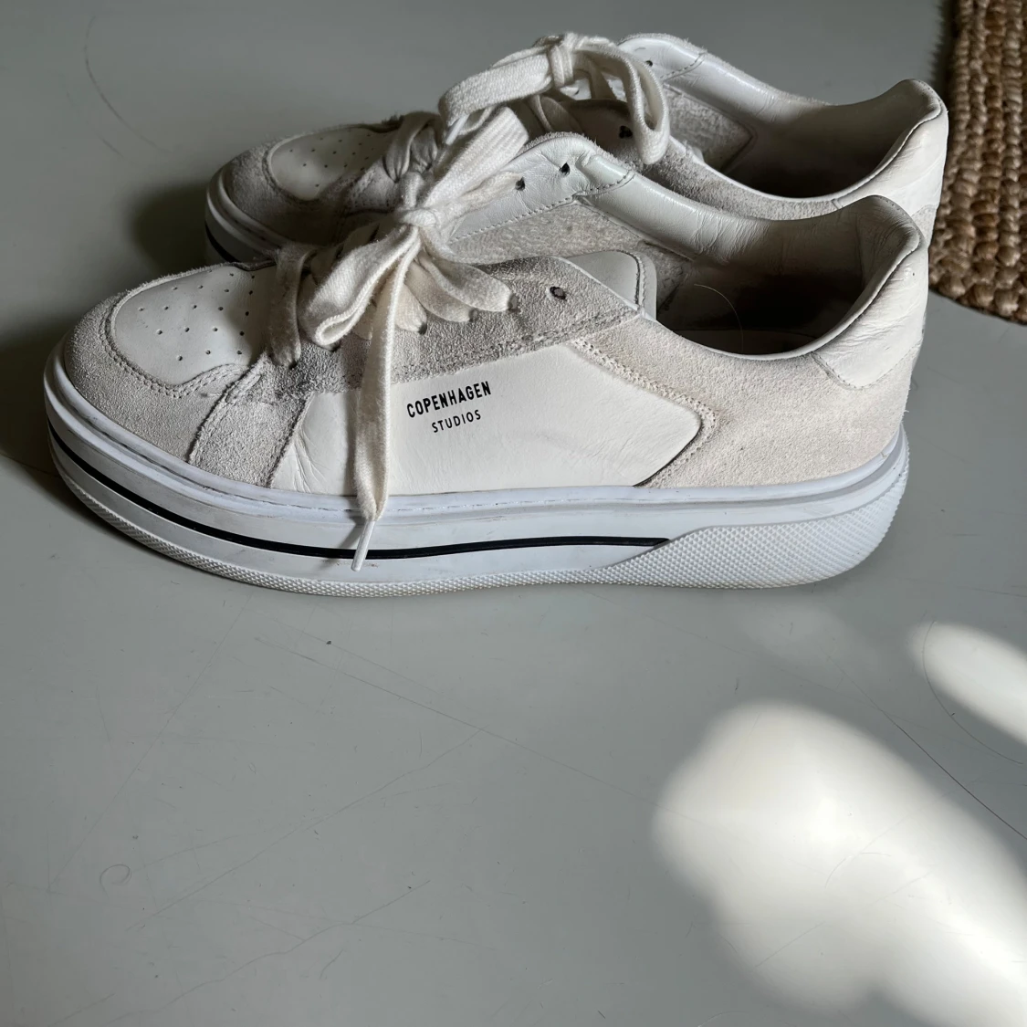 Vita sneakers från Copenhagen Studios - 1
