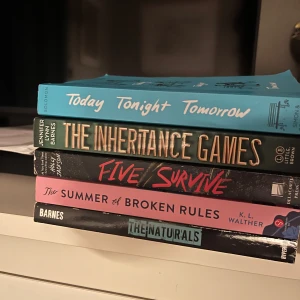 Today Tonight Tomorrow, The Inheritance Games, Five Survive, The Summer of Broken Rules, The Naturals - 5 böcker