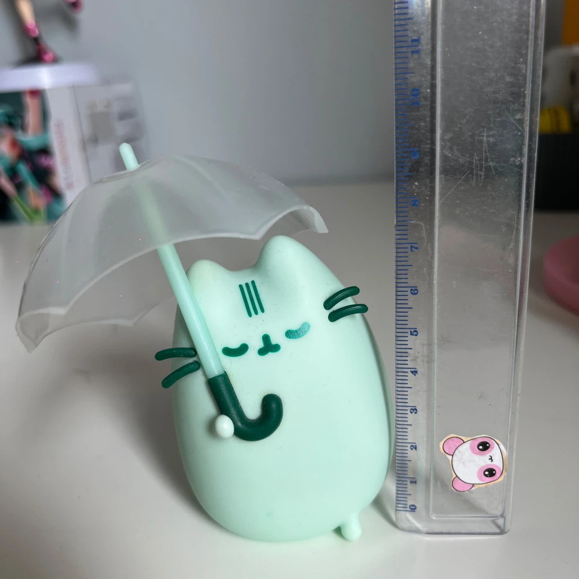 Pusheen regn figurine - 2