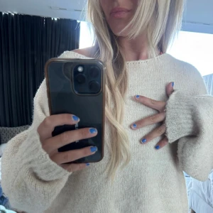 Stickad glitter tröja - Stickad glitter tröja från in april one size 