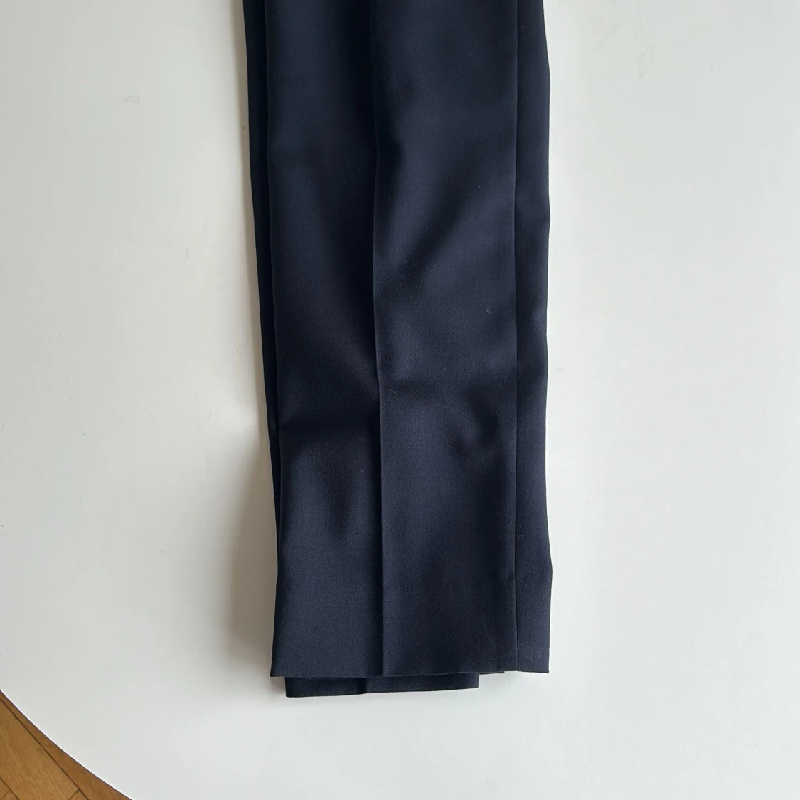 Mörkblå kostym från These Glory Days || Nypris 3000kr  - 4