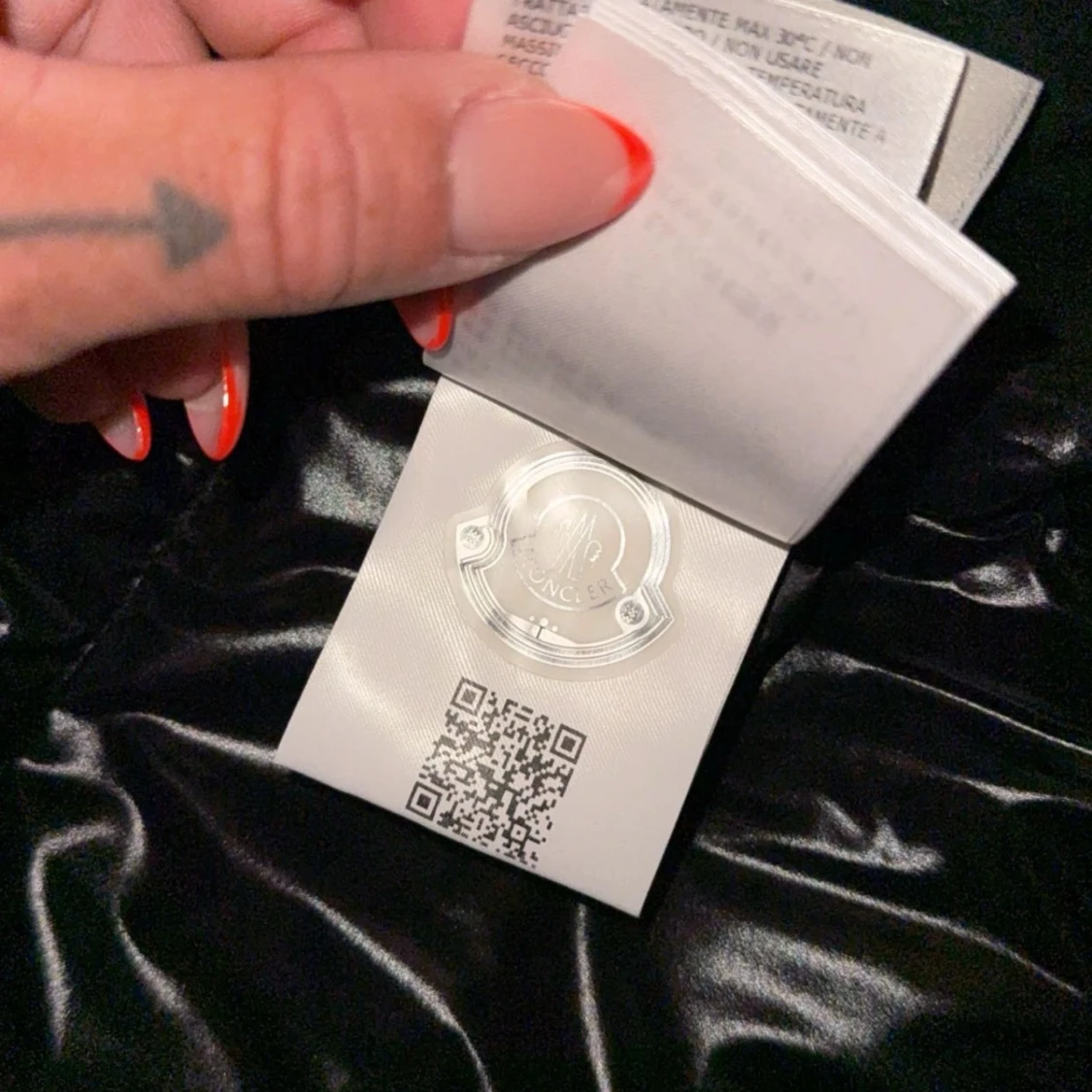 Svart dunväst från Moncler - 3